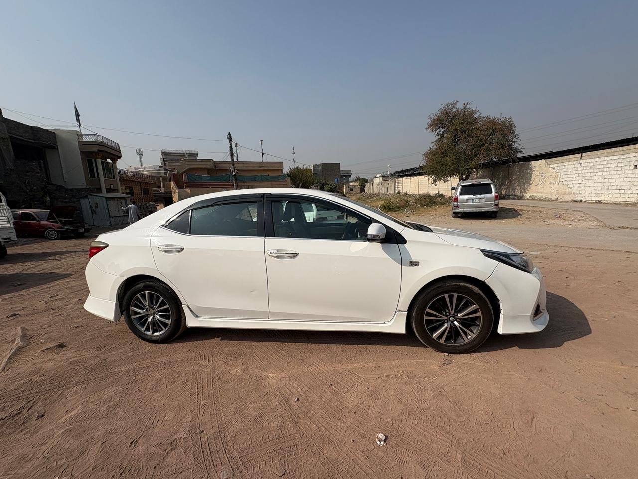 Toyota Corolla - Image 3